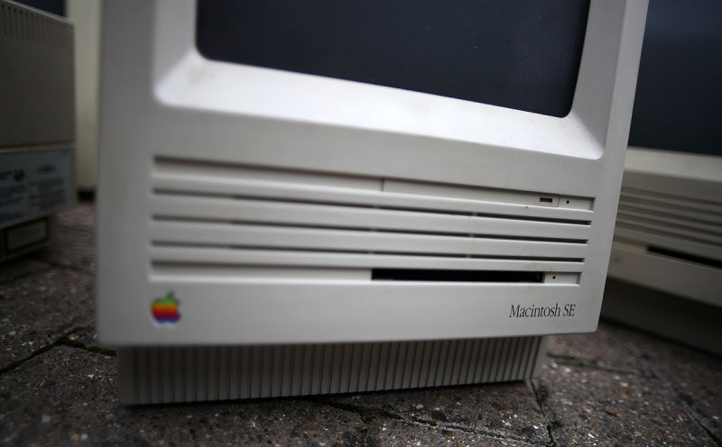Macintosh SE. Foto: Stef Lewandowski / Flickr bajo licencia Creative Commons